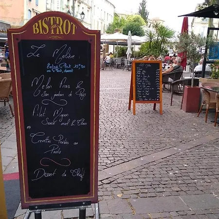 빌라 Poppey Péret